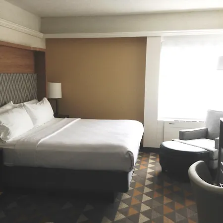 Holiday Inn & Suites Pittsfield-Berkshires By Ihg Exterior foto