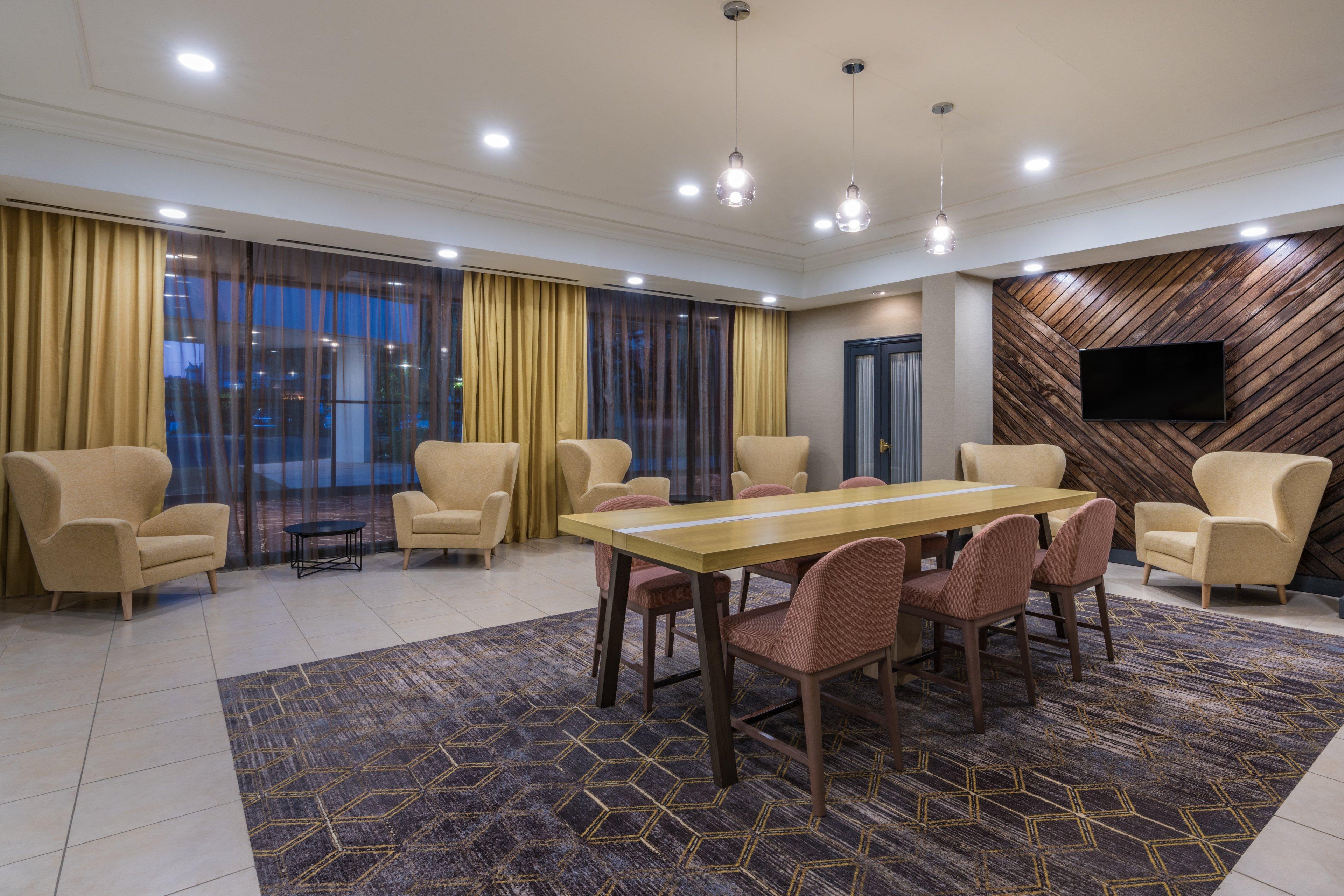 Holiday & Pittsfield-berkshires By Ihg Hotel Pittsfield